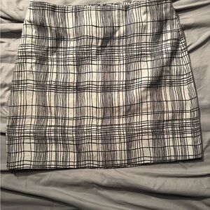 Loft Wavy Grid/Plaid Black and White Women's Skirt